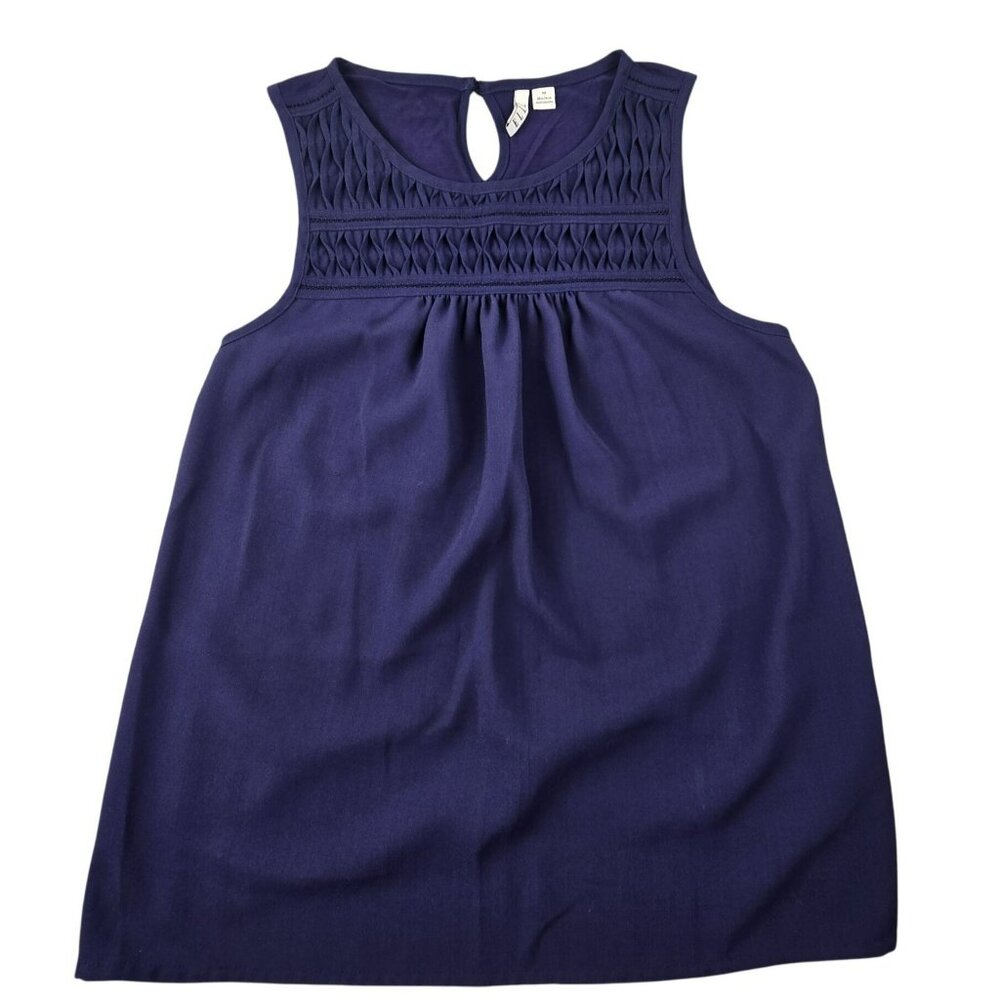 Elle Womens Blue Top Sleeveless Blouse Size M Keyhole Back Smocked Yoke JH1831